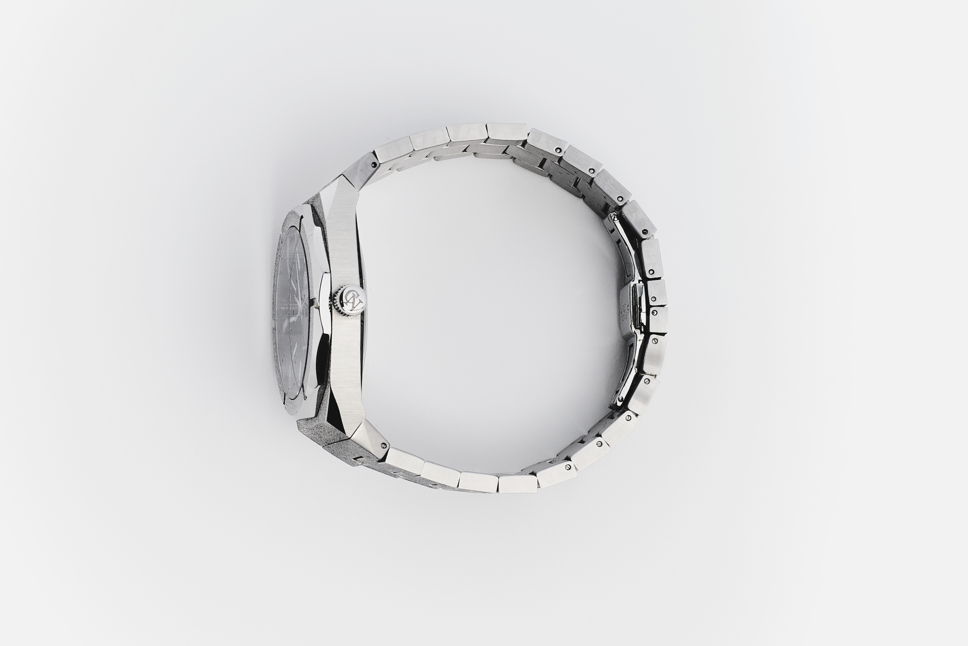 Iceborn Steel Silver LIMITED EDITION